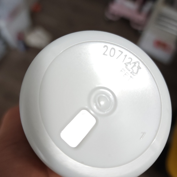 L'Occitane Reine des Pres illuminating Lotion brightening - Picture 4 of 5